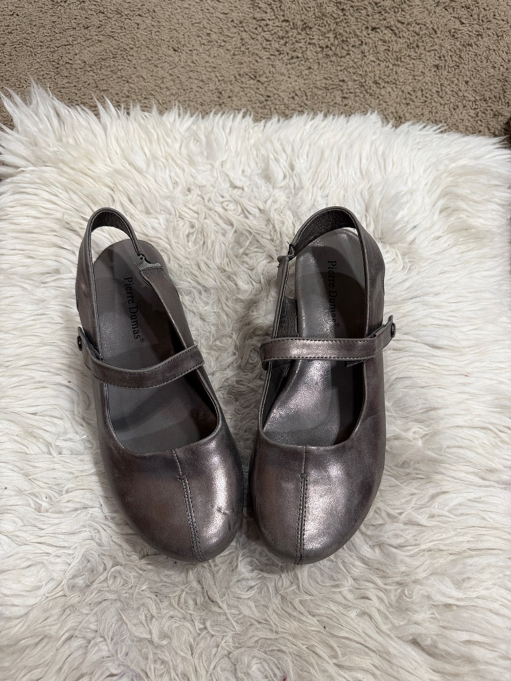 Pierre Dumas Pewter Womens Lexy 1 Vegan
Leather Mary Jane Slingback Size 8.5M